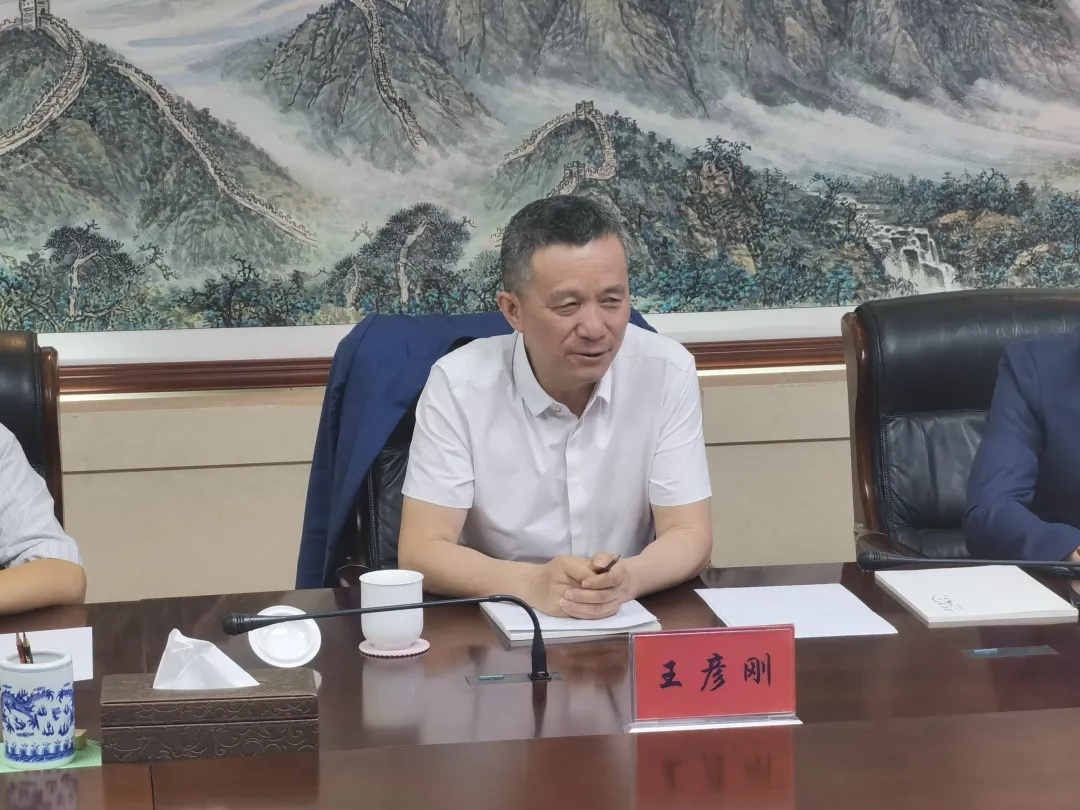 遠(yuǎn)瓴數(shù)據(jù)集團(tuán)與銀川市人民政府交流座談活動圓滿結(jié)束